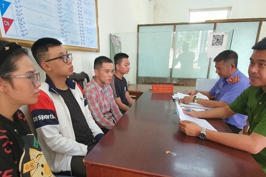 Triệu tập nhóm đối tượng mua bán, chế tạo súng trái phép 