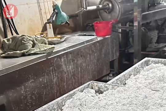 2 cơ sở ở thành phố Vinh sản xuất đậu phụ sát nhà vệ sinh 