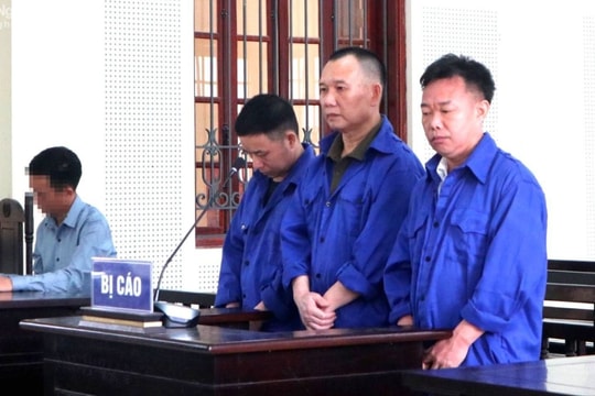 Dắt theo súng K59 đi buôn ma túy, 3 người đàn ông lĩnh án tử hình