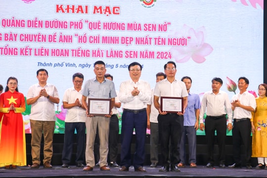 Huyện Quỳnh Lưu và Quế Phong giành giải Nhất Liên hoan Tiếng hát Làng Sen năm 2024