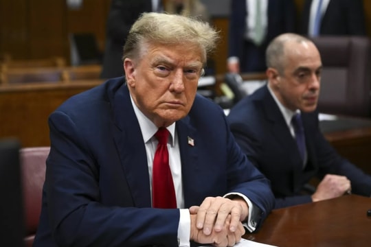 Ông Donald Trump phản ứng bất ngờ trước chuyến thăm Trung Quốc của Tổng thống Putin 