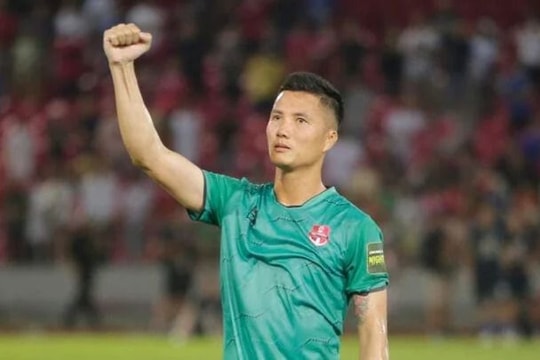 U19 Việt Nam có chuyên gia châu Âu; Bị mất trí nhớ tạm thời, thủ môn tuyển Việt Nam trấn an người hâm mộ