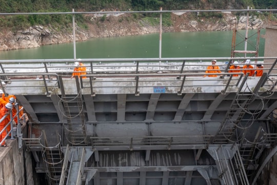 Công ty Thủy điện Bản Vẽ tổ chức diễn tập phòng, chống thiên tai và bảo vệ đập tại nhà máy