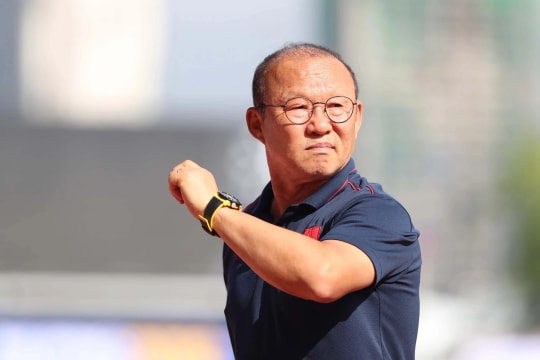 Ghế HLV trưởng tuyển Hàn Quốc có biến, thầy Park thêm cơ hội nắm quyền; Xác định thời điểm HLV Polking ra mắt CLB Công an Hà Nội