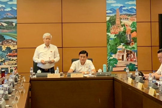 Đoàn ĐBQH Nghệ An thảo luận về điều chỉnh chủ trương đầu tư Chương trình MTQG phát triển kinh tế - xã hội vùng đồng bào dân tộc thiểu số và miền núi