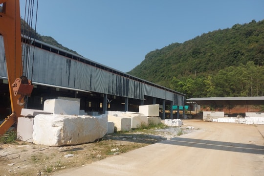 Kiểm tra việc chấp hành quy định pháp luật tại các xưởng chế biến khoáng sản trên địa bàn huyện Quỳ Hợp