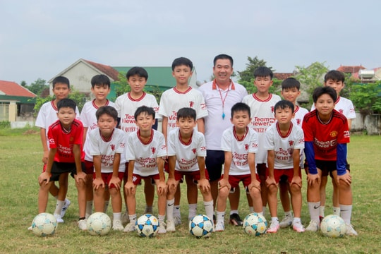 Các cầu thủ nhí Yên Thành căng mình tập luyện sẵn sàng cho giải Bóng đá Thiếu niên - Nhi đồng Cúp Báo Nghệ An