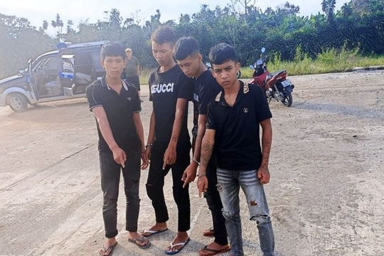 Khởi tố 4 đối tượng cướp tài sản của du khách đi 'săn mây'