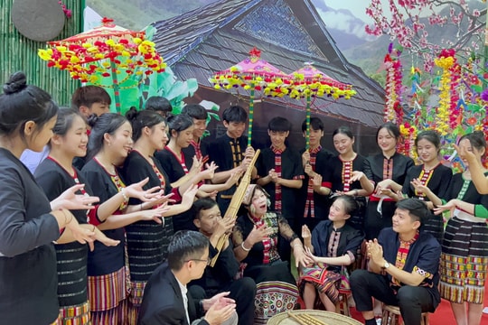 Nuôi dưỡng tình yêu văn hóa dân tộc trong lòng Gen Z