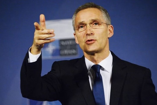 Chính trị gia Ý gọi Tổng thư ký NATO Stoltenberg là một quý ông nguy hiểm