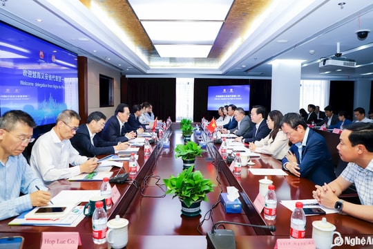 Chủ tịch UBND tỉnh Nguyễn Đức Trung làm việc với Liên đoàn Kinh tế công nghiệp Thượng Hải