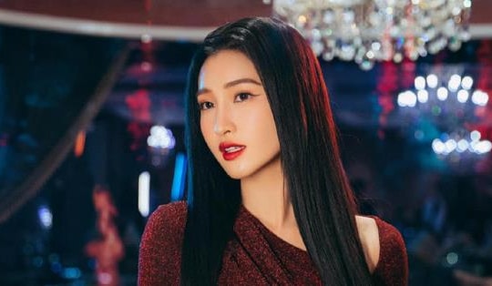 Phương Nhi lọt top 'Nhan sắc vượt thời gian' toàn cầu