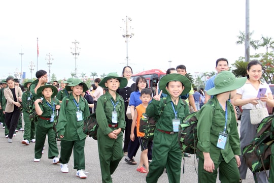 400 chiến sĩ nhí xuất quân Học kỳ quân đội 2024 ở Nghệ An