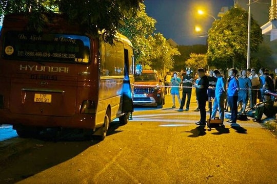 Khởi tố lái xe và 2 cô giáo liên quan vụ cháu bé tử vong trong ô tô