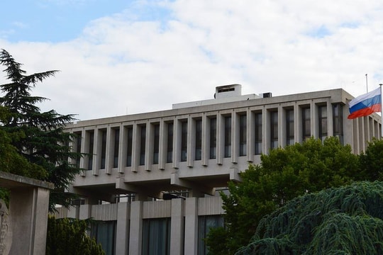 Đại sứ quán Nga yêu cầu Pháp ngừng bôi xấu Nga trên truyền thông