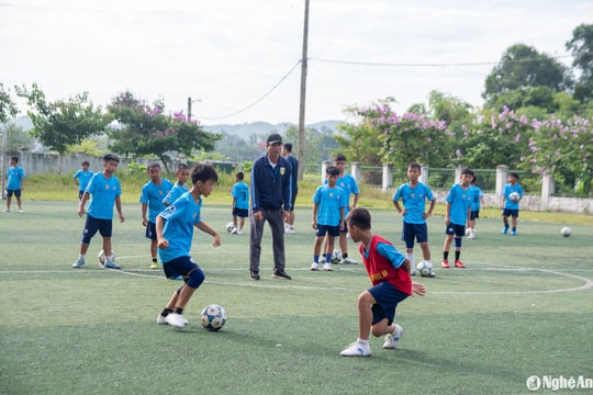 Các đội bóng Thanh Chương phấn đấu giành huy chương Giải Bóng đá Thiếu niên – Nhi đồng Cúp Báo Nghệ An