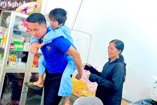 Vừa mổ ruột thừa 4 ngày, thí sinh huyện Đô Lương vẫn tham dự Kỳ tuyển sinh lớp 10