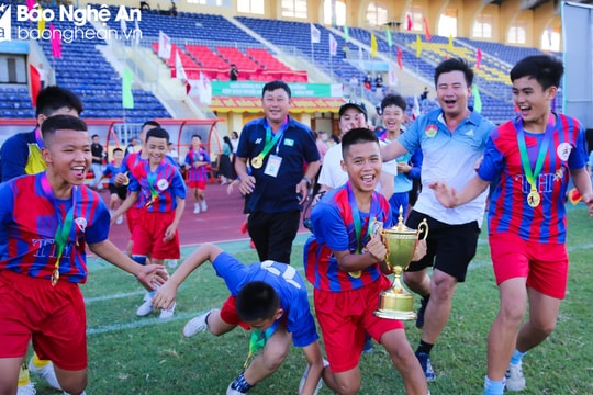 Giải Bóng đá Thiếu niên - Nhi đồng Cúp Báo Nghệ An năm 2024: Người hâm mộ có thể xem trực tiếp các trận đấu ở đâu?