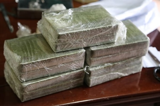 Tội chiếm đoạt chất ma túy có mấy khung hình phạt?