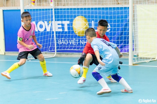 Nhi đồng Tương Dương - Nhi đồng Hưng Nguyên (5-3): Màn rượt đuổi tỷ số ngoạn mục