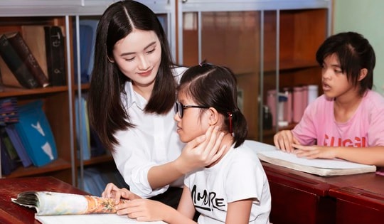 Hoa hậu Ý Nhi tái xuất, trông thế nào so với trước?