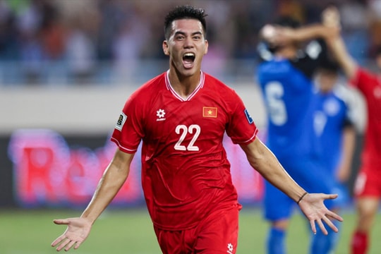 Những điểm nhấn trong chiến thắng đầu tiên của huấn luyện viên Kim Sang-sik