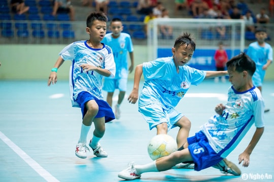 Highlight Nhi đồng Hưng Nguyên - Nhi đồng Con Cuông: 2-0