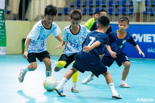 Để thua Nhi đồng Đô Lương, Nhi đồng Diễn Châu vẫn cầm tấm vé vào tứ kết