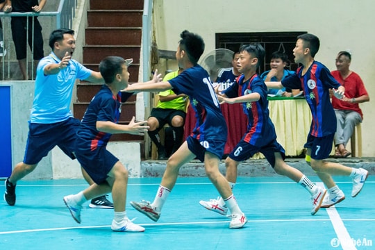 Thắng Nhi đồng Nghi Lộc, Nhi đồng Thái Hòa đứng đầu bảng C