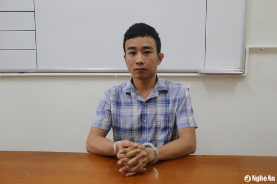 Khởi tố 'thầy giáo' chiếm đoạt tiền của học viên học lái xe ô tô