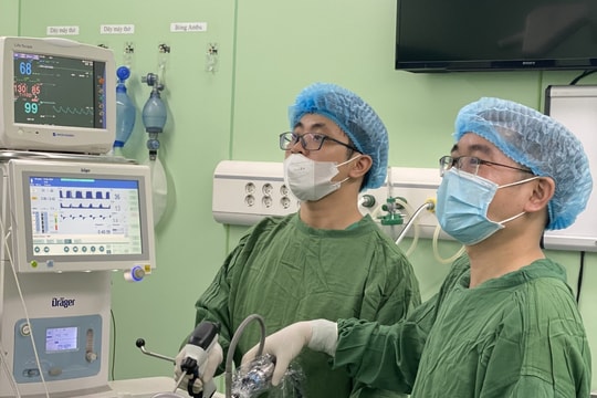 Phẫu thuật nội soi tuyến giáp qua đường miệng an toàn, thẩm mỹ tại Bệnh viện ĐKTP Vinh