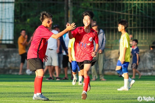 Cúp Báo Nghệ An: Thiếu niên TP Vinh giành vé vào chung kết gặp đối thủ đầy 'duyên nợ'