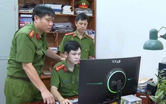 Lừa tiền tỷ bằng chiêu giả nhân viên công ty xổ số 'biết trước kết quả'