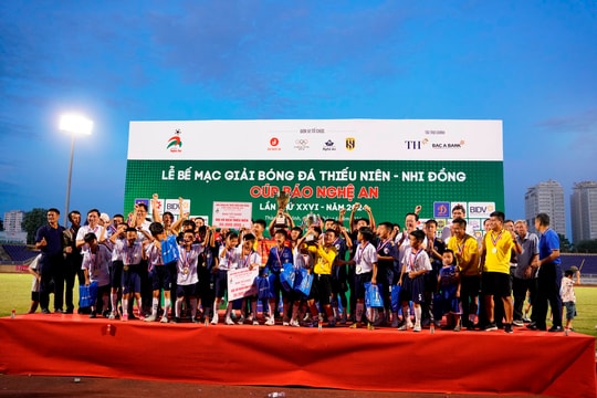 Bế mạc Giải Bóng đá Thiếu niên - Nhi đồng Cúp Báo Nghệ An lần thứ 26