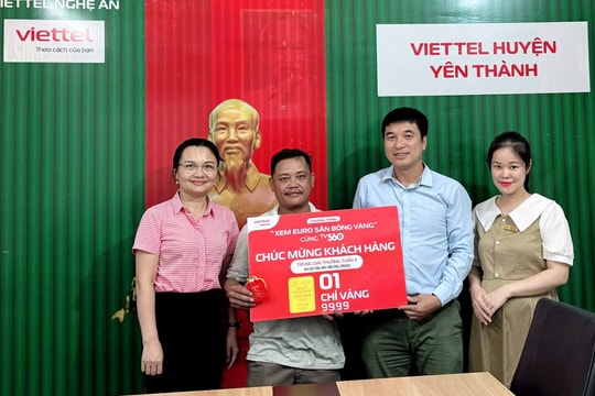 Nhiều khách hàng Viettel Nghệ An may mắn trúng thưởng chương trình 'Xem EURO săn bóng vàng cùng TV360'
