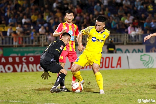 HLV Phạm Anh Tuấn chỉ ra nguyên nhân khiến Sông Lam Nghệ An phải nhận thất bại trước Thanh Hoá