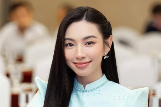 Hoa hậu Thuỳ Tiên tốt nghiệp thạc sĩ