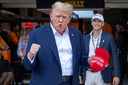 Ông Trump hứa 'giải quyết' hàng tỷ USD cho Ukraine nếu tái đắc cử