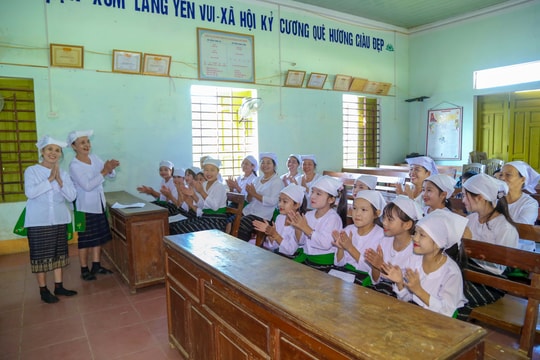 Đồng bào Thổ truyền dạy, bảo tồn bản sắc văn hoá đến thế hệ trẻ