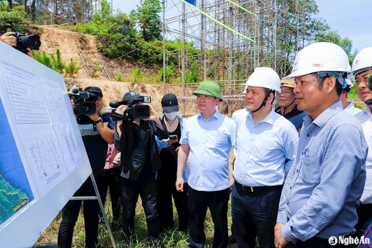 Bộ trưởng Bộ Công Thương kiểm tra tiến độ dự án đường dây 500kV mạch 3 qua địa bàn Nghệ An