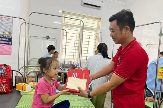 Người đàn ông xứ Huế ham 'việc bao đồng' trên đất Nghệ