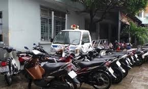 Công an huyện Kỳ Sơn thông báo truy tìm chủ sở hữu phương tiện vi phạm hành chính (Lần 2)