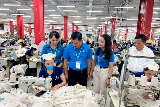 Nắm bắt, định hướng thông tin xây dựng quan hệ lao động hài hòa, ổn định