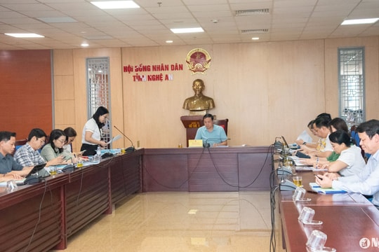 Thẩm tra dự thảo nghị quyết về văn hóa - xã hội để trình kỳ họp tới của HĐND tỉnh Nghệ An