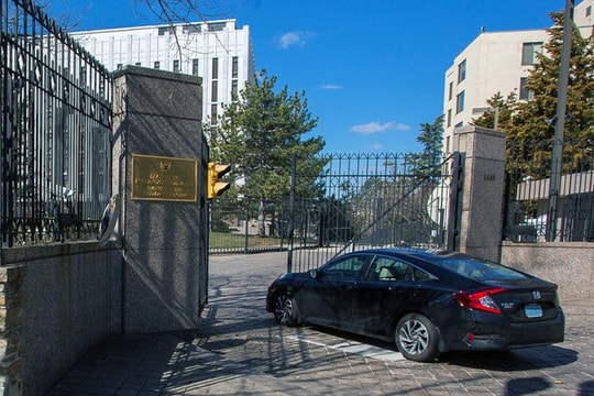 Đại sứ Antonov: Mỹ muốn các nhà ngoại giao Nga 'núp sau bức tường đại sứ quán'