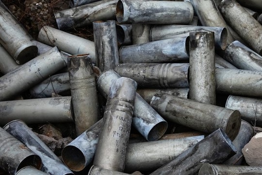 Phương Tây gửi số đạn dược trị giá 855 triệu USD do Serbia sản xuất tới Ukraine