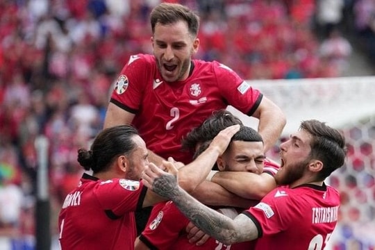 Kết quả EURO mới nhất: Georgia giành điểm số lịch sử; Bồ Đào Nha vào vòng 1/8: Bỉ có 3 điểm đầu tiên