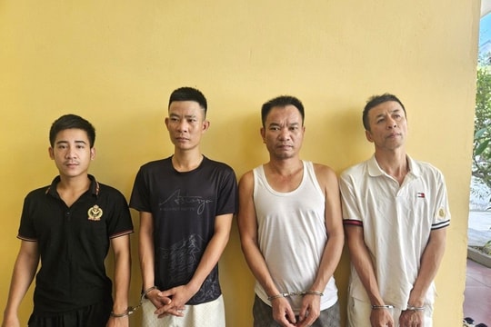 Bắt giữ 4 đối tượng phạm tội về ma túy có tàng trữ 'vũ khí nóng'