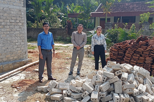 ‘Góp gạch’ xây những ngôi nhà mới ở huyện Quỳ Châu