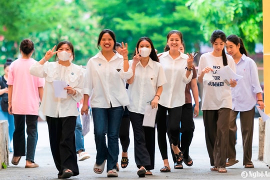 Môn thi đầu tiên tốt nghiệp THPT, nhiều thí sinh đến muộn